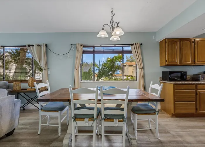 Holiday home Oceanview - Steps To - King - Pool - Arcade *