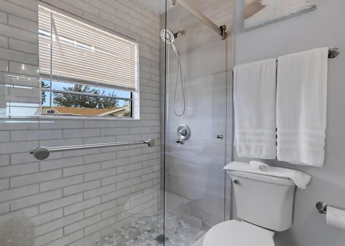 Holiday home Oceanview - Steps To - King - Pool - Arcade