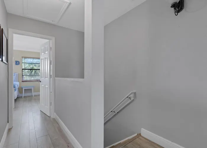 Holiday home Oceanview - Steps To - King - Pool - Arcade Clearwater Beach