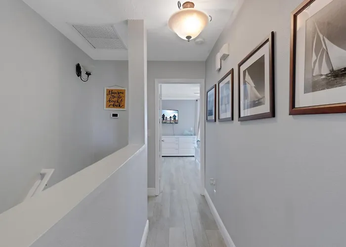 Holiday home Oceanview - Steps To - King - Pool - Arcade *